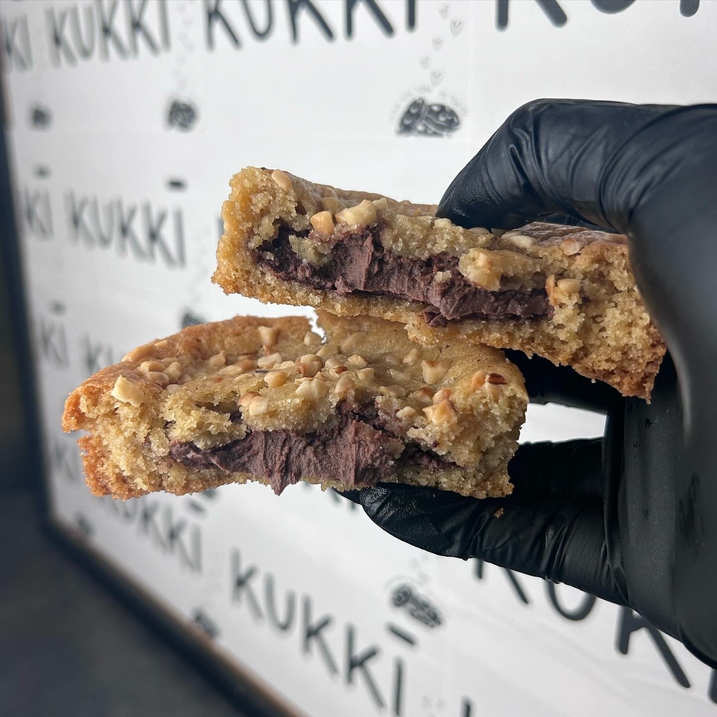 Kukkītella Noisettes